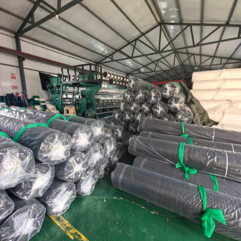 Double Plastic: Busy Cargo Shipping Scene δείχνει ισχυρή δύναμη